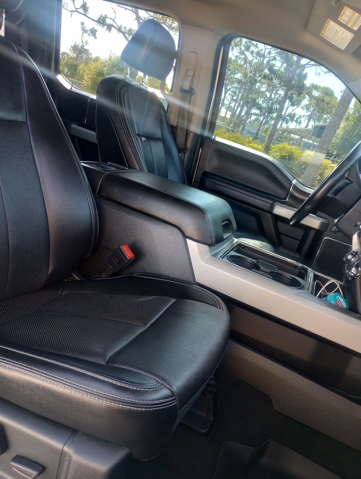 interior vehicle cleaning